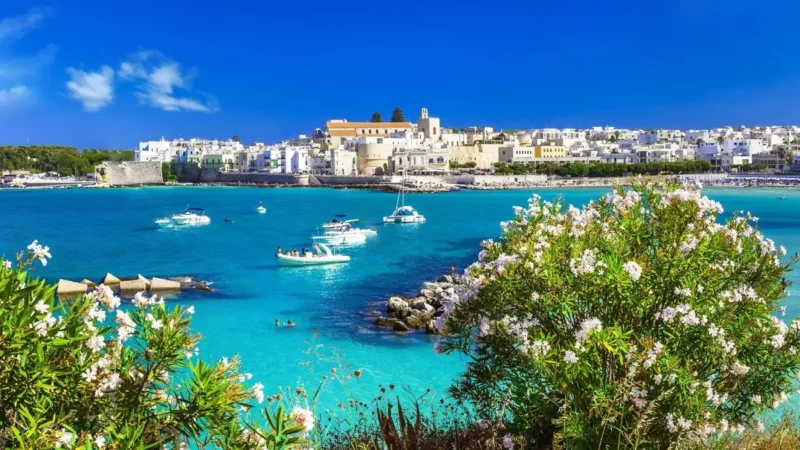 Must-Visit Destinations in Puglia: 10 Essential Places to Explore 5 Discover the Charm of Puglia: A Journey Through History, Nature, and Beaches
