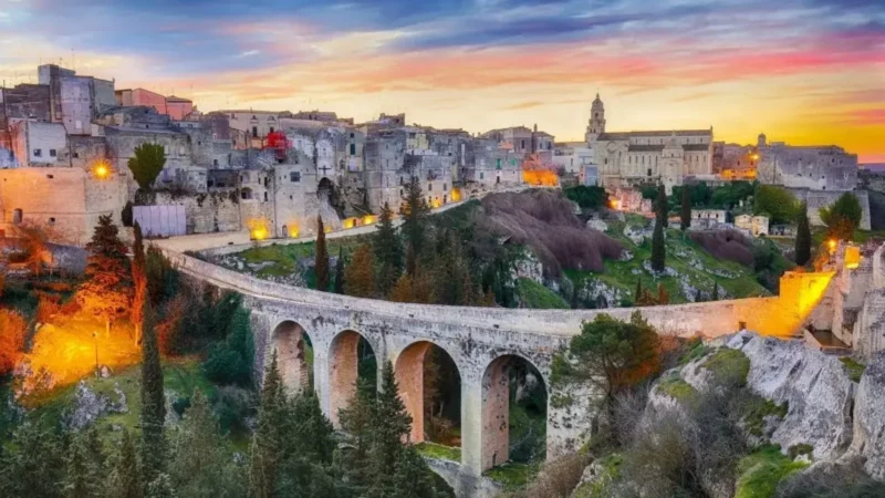 Must-Visit Destinations in Puglia: 10 Essential Places to Explore 8 Exploring Gravina in Puglia and the Alta Murgia National Park.